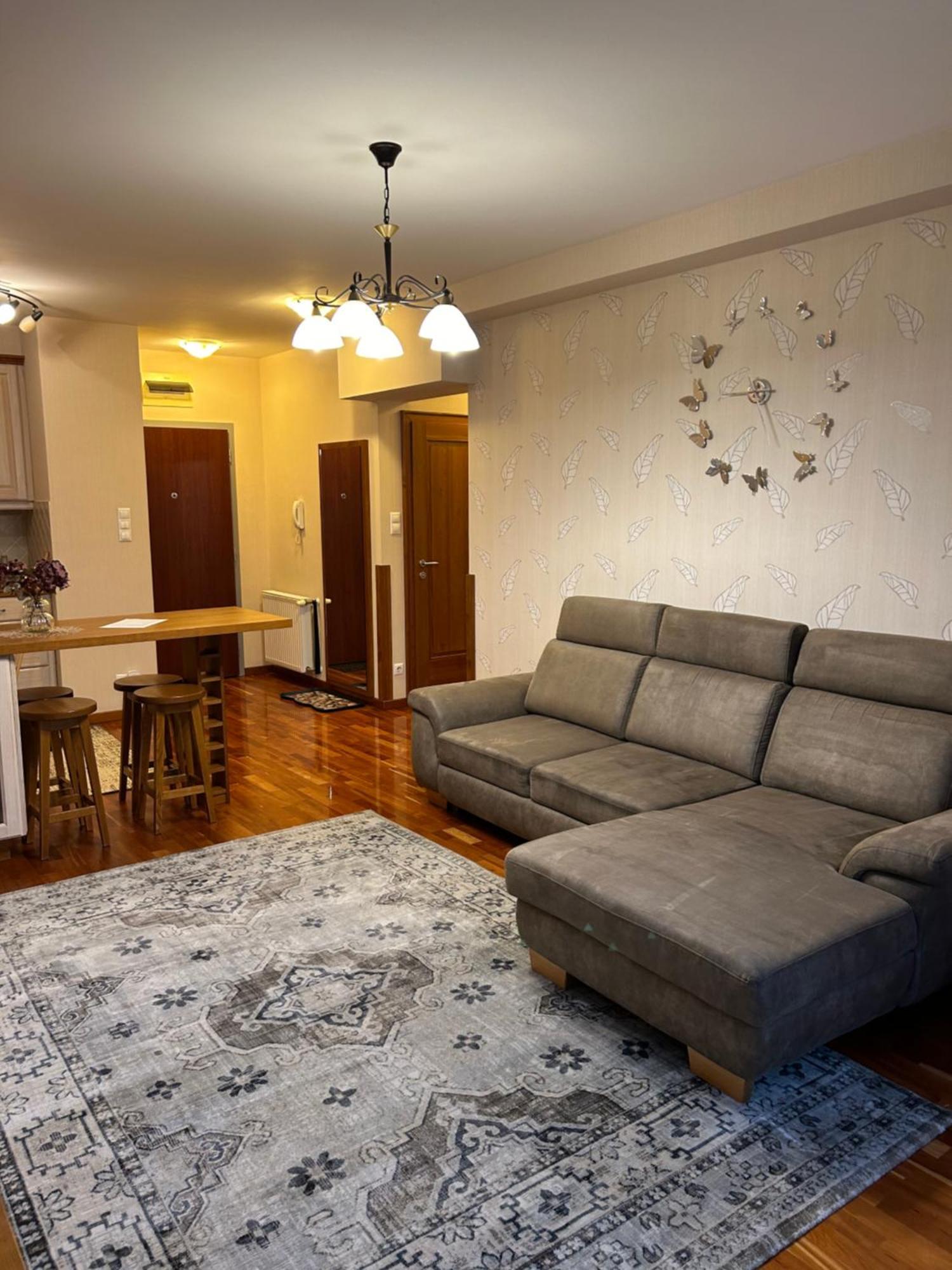 Danube Terrace Elegant With 2 Bedroom With Free Air Conditioner And Private Parking Budapest Eksteriør billede